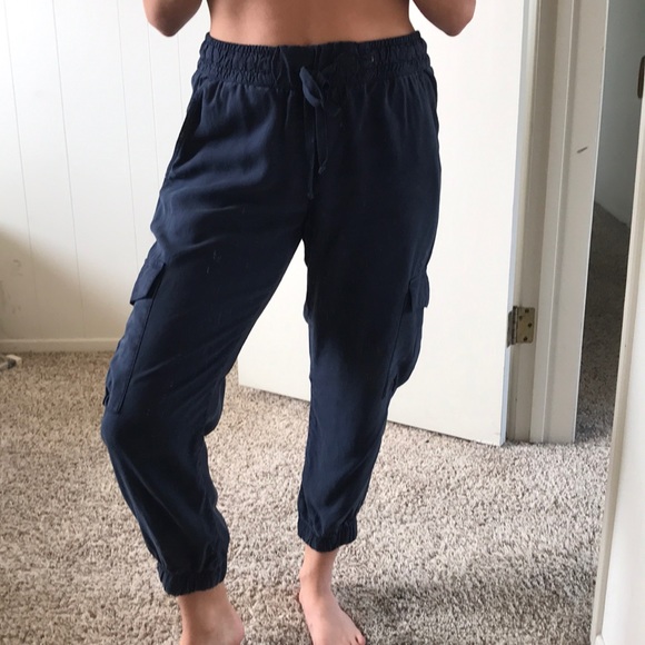 Bella Dahl Flap pocket jogger in Navy - S - Picture 2 of 8